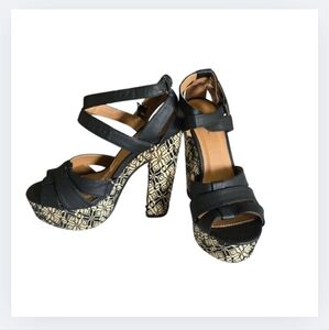 Qupid Sandal Pumps Faux Leather Black Tan Raffia Strappy Heels Women's Size 7